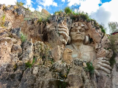 morada de los dioses con cuatrimotos